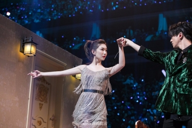 有钱人的世界！网曝王思聪参加婚礼随礼30万